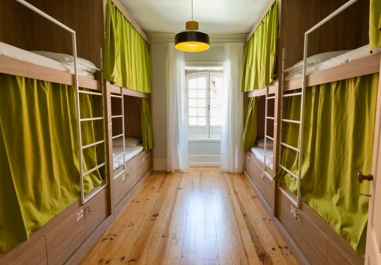 Allgo Hostel Viseu 0*,  Portugal